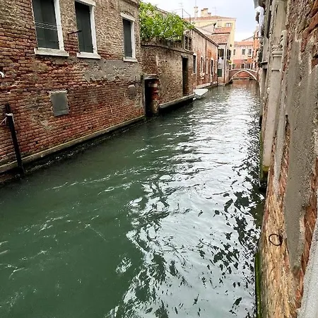 Ca' Dell'ombra Felice - Canal View Apartman *